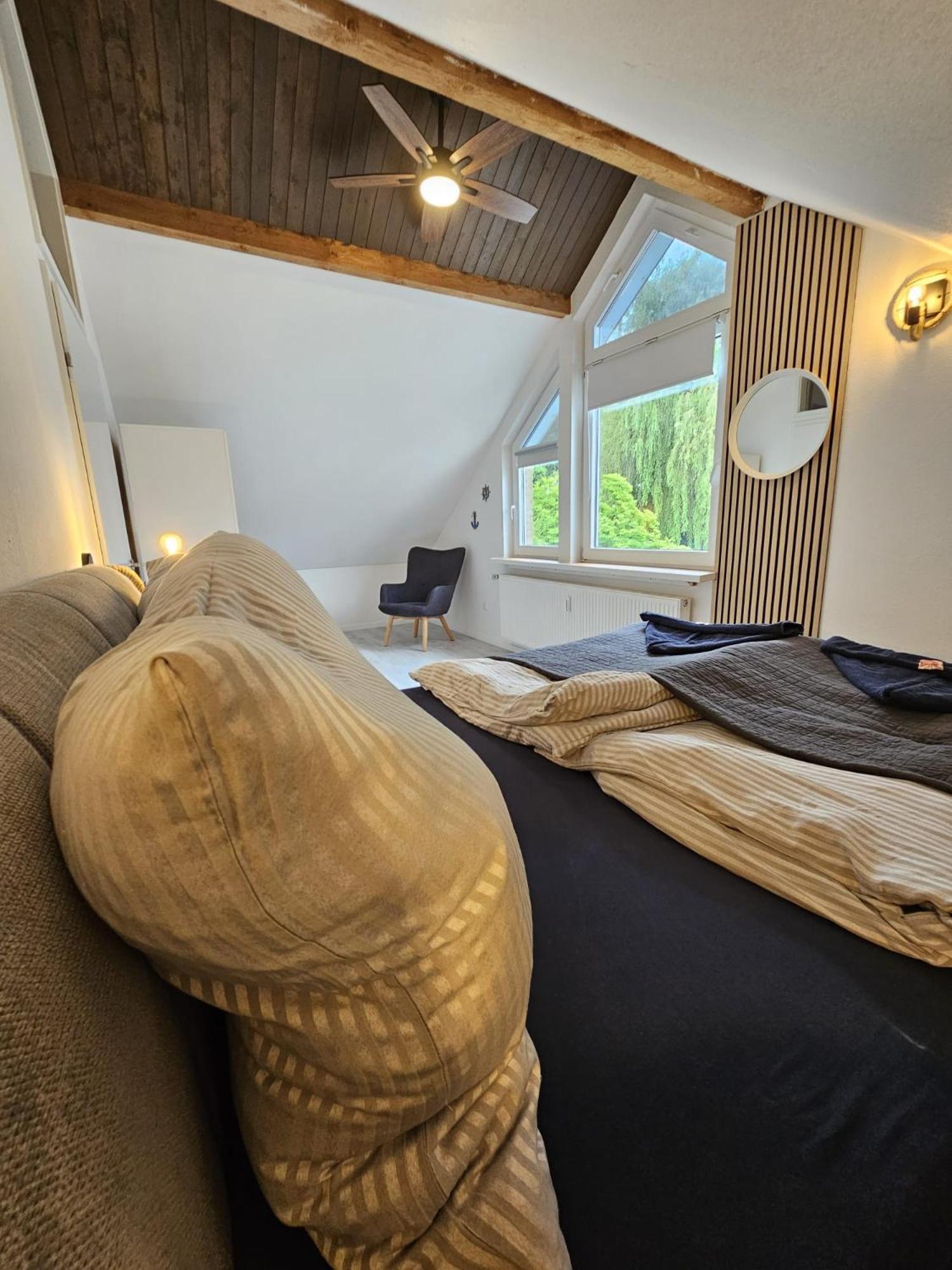 Tautraum Suite Mit Whirlpool Und Gruenem Ausblick Wilhelmshaven Eksteriør billede