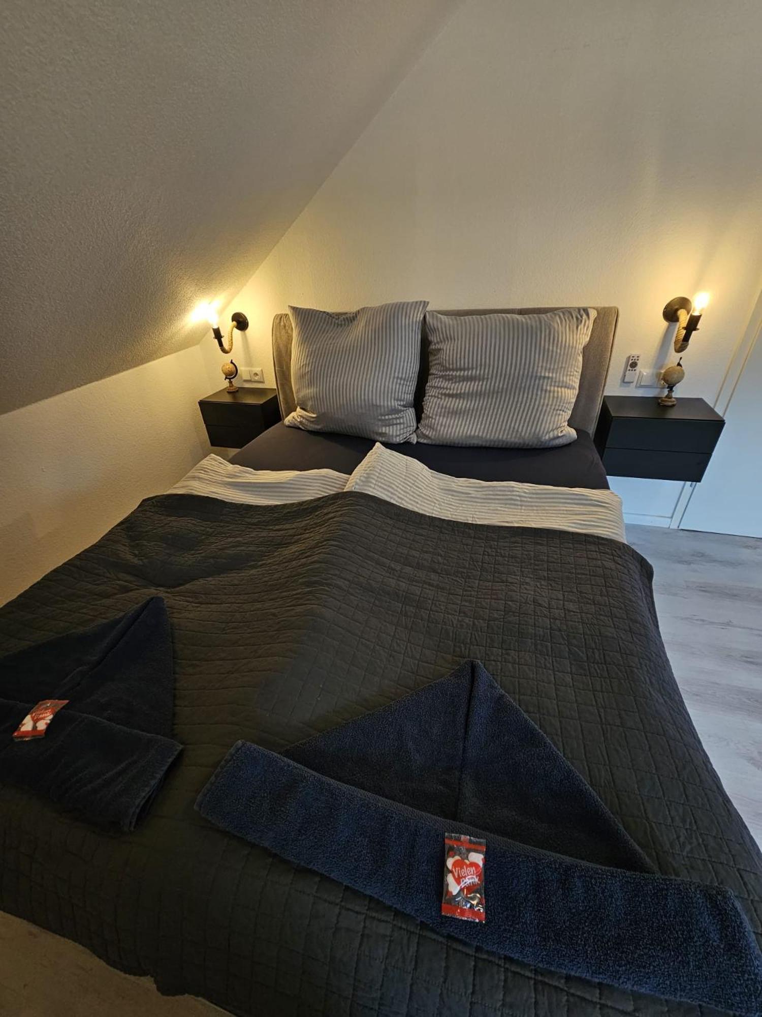 Tautraum Suite Mit Whirlpool Und Gruenem Ausblick Wilhelmshaven Eksteriør billede
